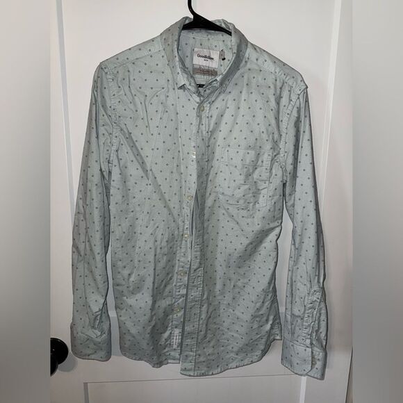 Goodfellow & Co Gray Casual Button Down Shirt with Subtle Pattern - Picture 1 of 5